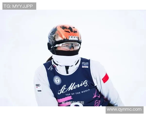 自由式滑雪世界杯激战正酣各国选手争夺荣耀与积分的精彩瞬间 自由式滑雪世界杯激战正酣各国选手争夺荣耀与积分的精彩瞬间